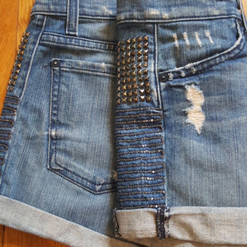 7 for all mankind studded jean shorts - Picture 3 of 5